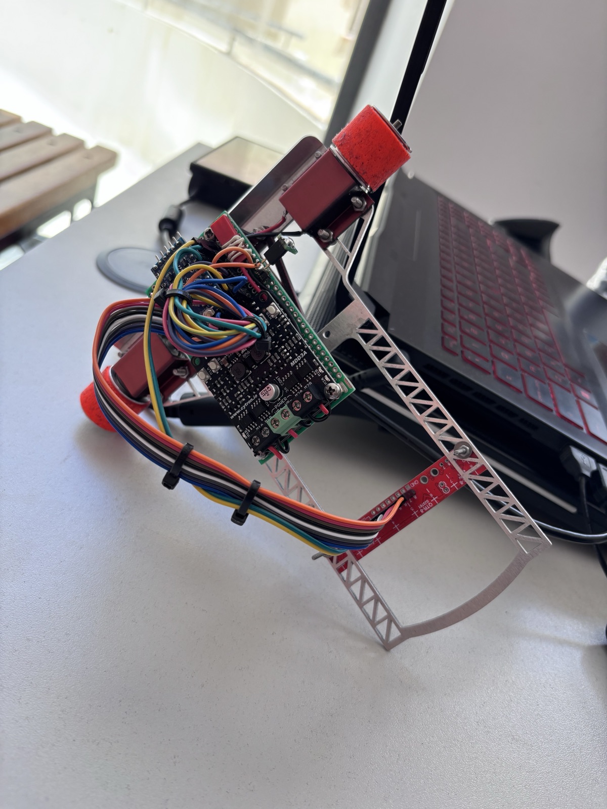 OMiRoS PRO robotics kit — components